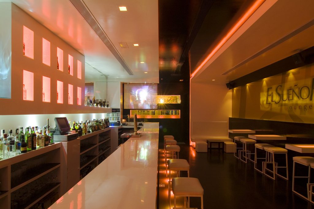 Iván Cotado interiorismo comercial. El Sueño Húmedo