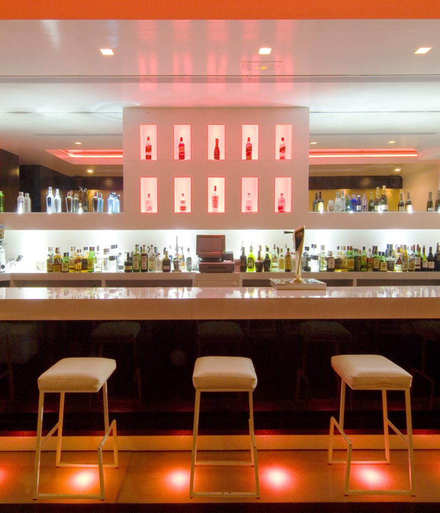 Iván Cotado interiorismo comercial. El Sueño Húmedo