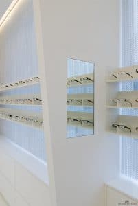 Expositor de gafas. Óptica Tu Visión II, en Ponferrada, León