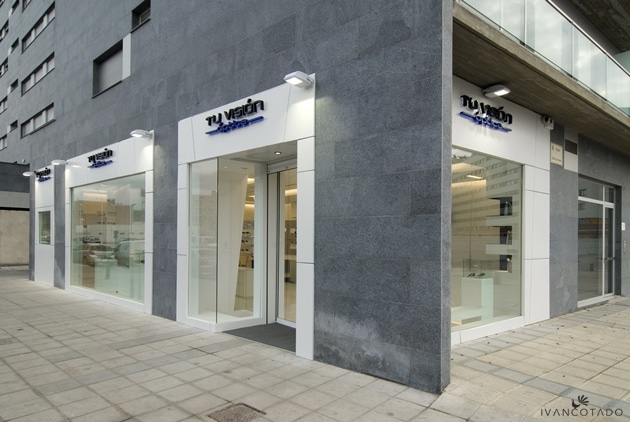 Elección de local comercial. Aspectos 'secundarios' a tener en cuenta. Óptica Tu Visión II, en Ponferrada, León