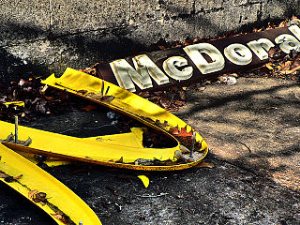 McDonald's apuesta definitivamente por la Arquitectura de Interiores Comercial