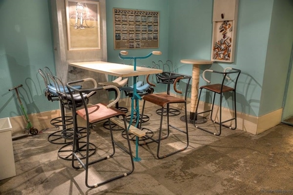 Vintage, retro, o simplemente cutre. Bicicleta Bar, Bucarest (Rumanía)