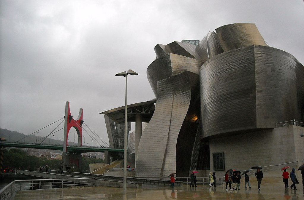 Bilbao invirtió en arquitectura. Otras ciudades gastaron en mamotretos