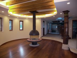 Chimenea en casa unifamiliar. Rehabilitación en el Bierzo