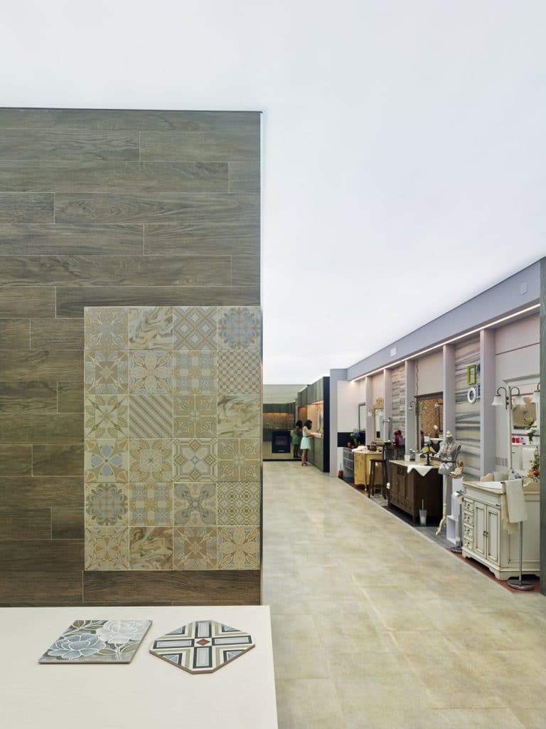 Diseño de showroom de materiales de construcción en Galicia