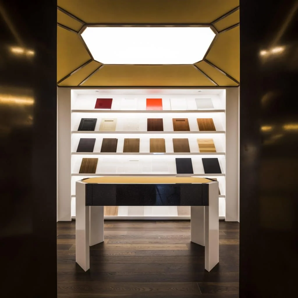 Sala de muestras en Diseño de showroom de cocinas para Grupo Ramón García