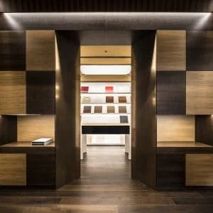 Sala de muestras y puestos de atención personalizada en Diseño de showroom de cocinas para Grupo Ramón García