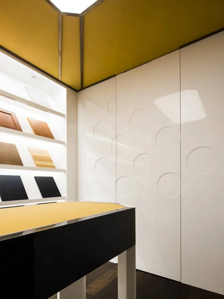 Sala de muestras en Diseño de showroom de cocinas para Grupo Ramón García