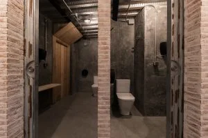 Baños en restaurante Pracer