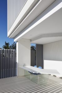 Terraza-Diseño interior vivienda futurista en Elche