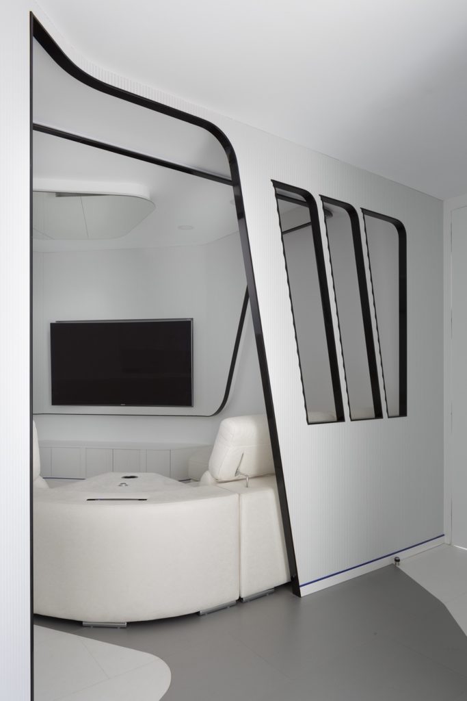 Salón y TV-Diseño interior vivienda futurista en Elche
