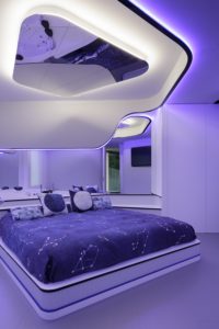 Domitorio y jacuzzi-Diseño interior vivienda futurista en Elche