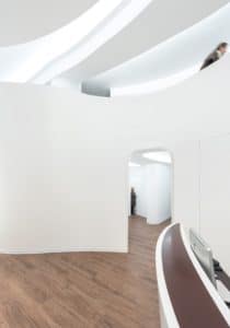 Recepción y Planta Superior en Diseño Clínica Ginecología y Obstetricia en la Comunidad Valenciana