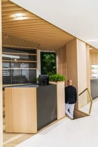 Diseño óptica - puesto de cobro y acceso aula formación