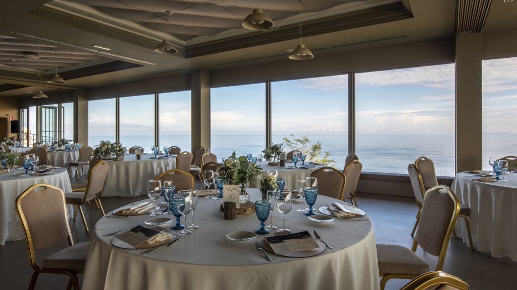 Interiorismo en Salón de Eventos 'Amar Eventos' by Árbore de Veira