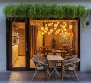 Entrada runners en Diseño interior restaurante Koh Lanta en Elche