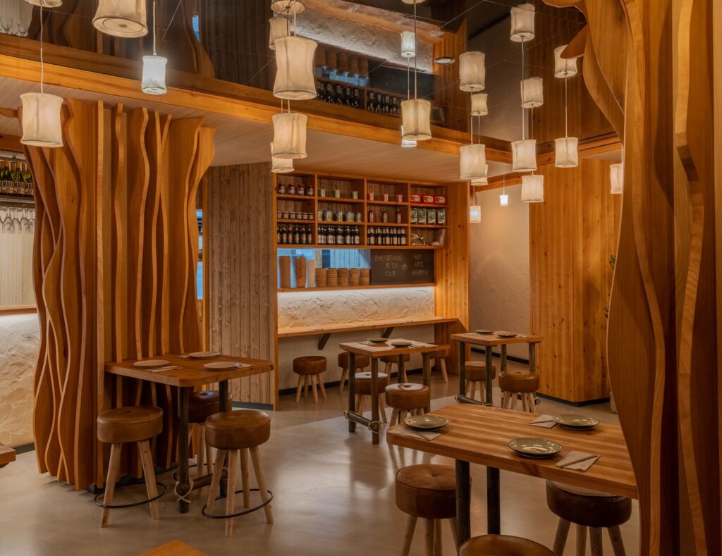 Interior en Diseño interior restaurante Koh Lanta en Elche