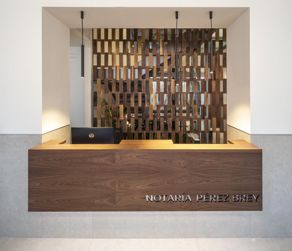 Diseño notaría Pérez-Brey. Recepción.