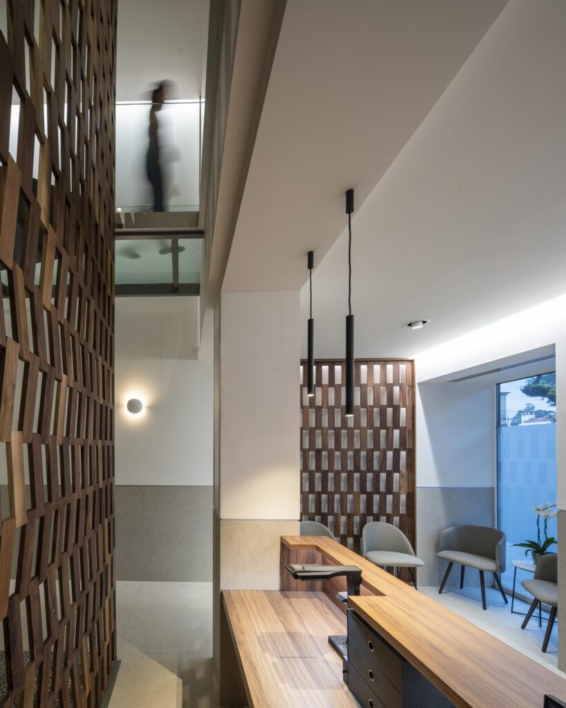 Diseño notaría Pérez-Brey. Vista dos alturas Recepción.