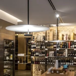Exposición en Proyecto de Interiorismo tienda Álvarez Delicatessen en Coruña, por Iván Cotado Diseño de Interiores
